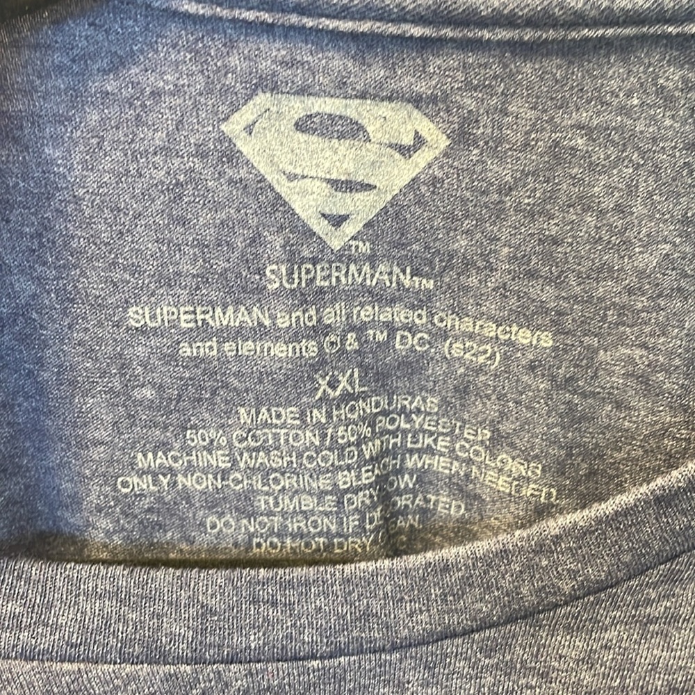 Superman Short Sleeve Light Weight Cotton Polyester T Shirt Unisex size XXL - Picture 2 of 4